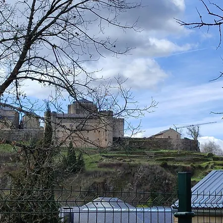 Apartment Turisticos Candelas Puebla de Sanabria