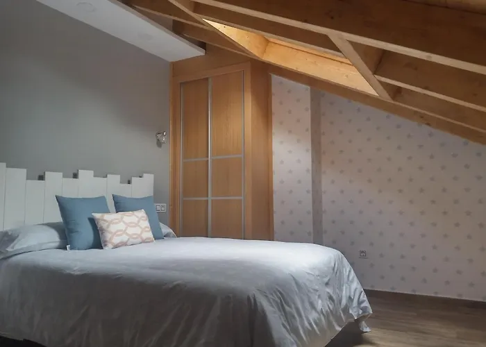 Turisticos Candelas 푸에블라 데 사나브리아