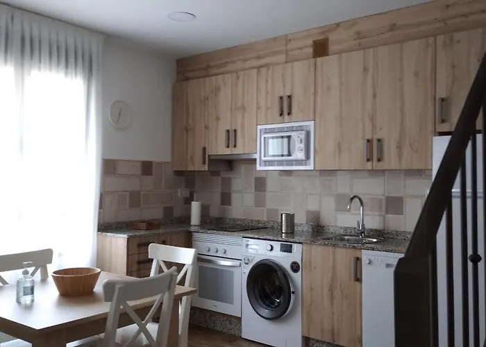 Turisticos Candelas * 푸에블라 데 사나브리아