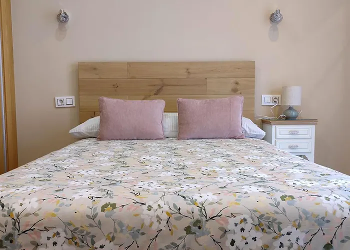 Turisticos Candelas 푸에블라 데 사나브리아